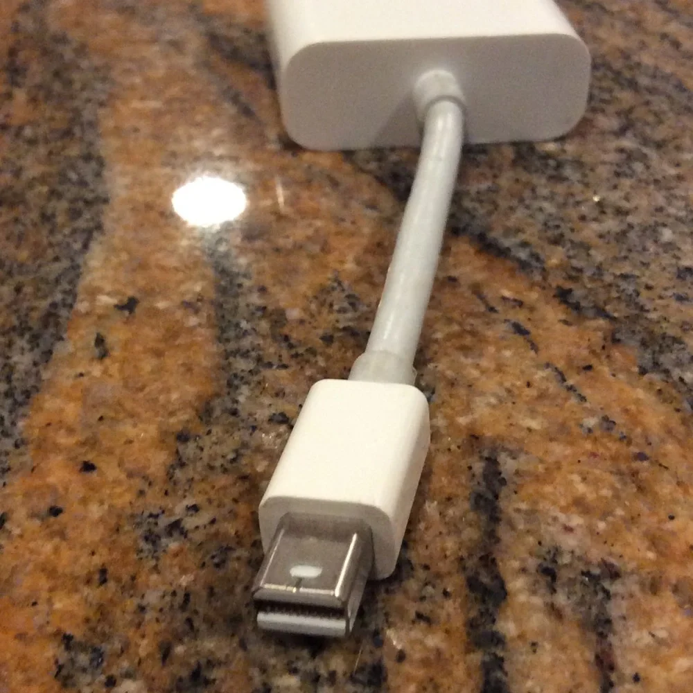 Apple Lightning Digital AV Adapter model 1307